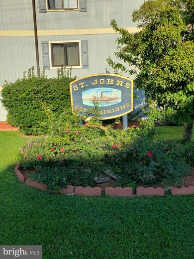 715 Washington Ave unit 7, Colonial Beach, VA 22443 - photo 2