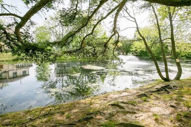 632 E Lake Front Cir unit 632, Galloway, NJ 08205 - photo 4