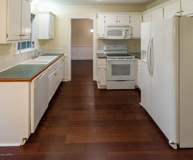 2232 Friar Dr, Winterville, NC 28590 - photo 3