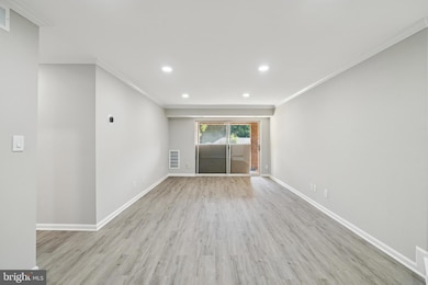 5806 Cove Landing Rd unit 304, Burke, VA 22015 - photo 7