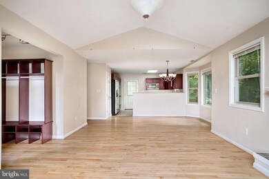 502 Split Rail Rd, Front Royal, VA 22630 - photo 5