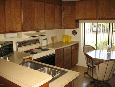 5373 Rafter Circle Kitchen