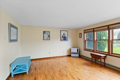 195 Settler Rd unit 1, South Portland, ME 04106 - photo 4