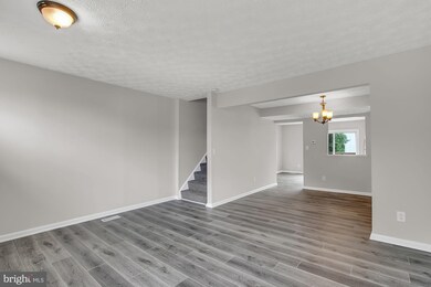 820 W Spring Meadow Ct, Edgewood, MD 21040 - photo 3