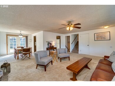 Living Room/Dining Room