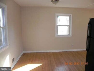 5025 59th Ave, Hyattsville, MD 20781 - photo 3