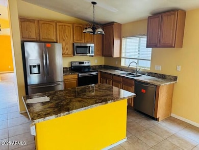 43573 W Blazen Trail unit 1, Maricopa, AZ 85138 - photo 2