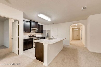 Aria D-small-005-11-Kitchen-666x445-72dp