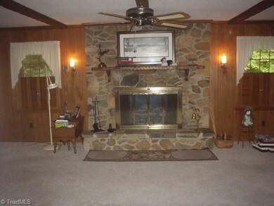 701 Holly Dr, Asheboro, NC 27205 - photo 4