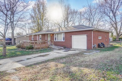 205 N Prospect St, Nixa, MO 65714 - photo 2