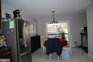 928 Golden Way W, Lusby, MD 20657 - photo 5