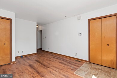 98 Tory Cir, Enola, PA 17025 - photo 4