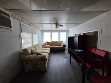 5110 14th St W unit 64, Bradenton, FL 34207 - photo 2