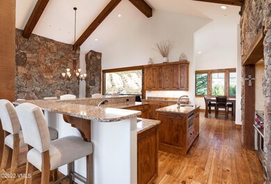 1157_hernage_creek_interior_kitchen_a Re