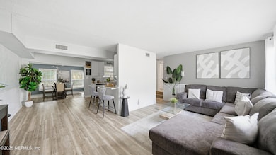 1002 Cherbourg Ave E-2