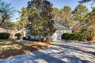 02_QuapawCircle_100_FrontRight