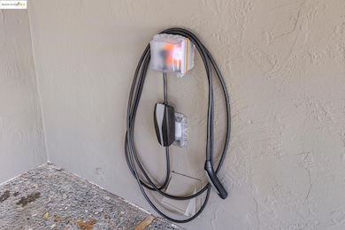 2340 Grant St, Berkeley, CA 94703 - photo 2