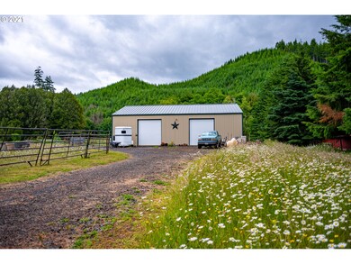 10088 Lone Pine Ln, Myrtle Point, OR 97458 - photo 5