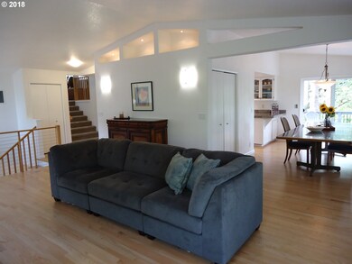 Living Room/Dining Room