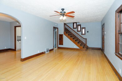 2433 E Main St-105
