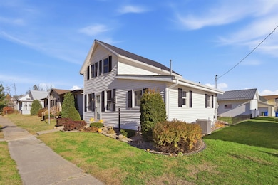 209 2nd St SW, Elkader, IA 52043 - photo 3