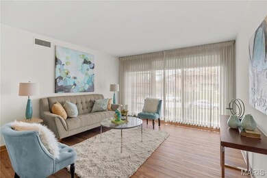 4 Delcrest Ct unit 104, Saint Louis, MO 63124 - photo 5