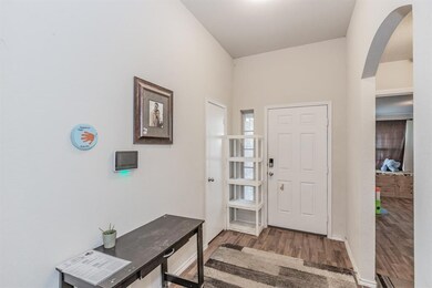313 Candlewood Cir, Gainesville, TX 76240 - photo 4