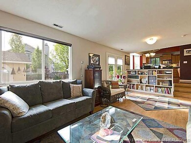 8109 S 865 E, Sandy, UT 84094 - photo 3