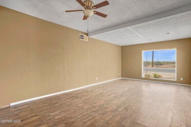 501 Agua Clara St, El Paso, TX 79928 - photo 3