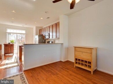 15683 John Diskin Cir unit 129, Woodbridge, VA 22191 - photo 7