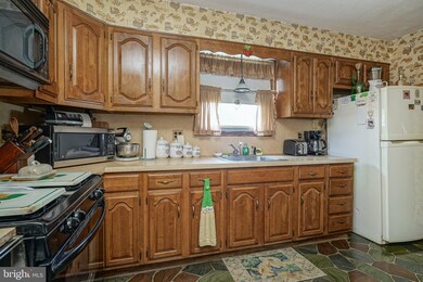 11 Delaware Ave, Sicklerville, NJ 08081 - photo 4