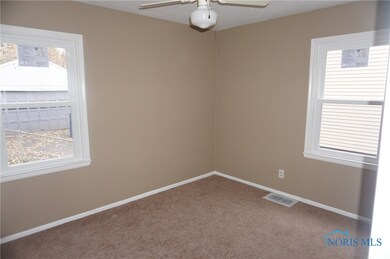 3655 Roanoke Rd, Toledo, OH 43613 - photo 6