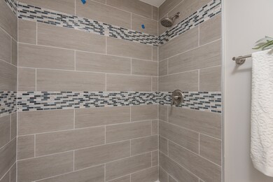 17300 Appletree Dr, Hazel Crest, IL 60429 - photo 5