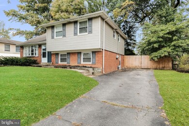 603 Bickmore Dr, Wallingford, PA 19086 - photo 3