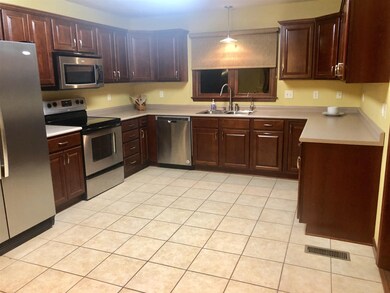 319 Shamrock Ave, Greentown, IN 46936 - photo 3