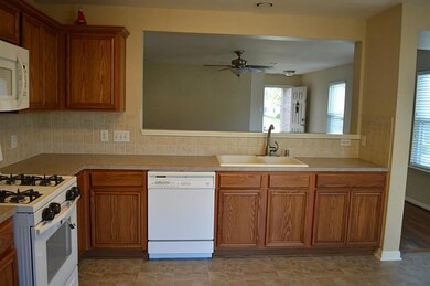 29526 S Legends Bend Dr, Spring, TX 77386 - photo 6