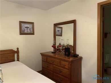 1775 N Genoa Clay Center Rd, Genoa, OH 43430 - photo 5