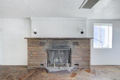 10005 N 13th Pl-7