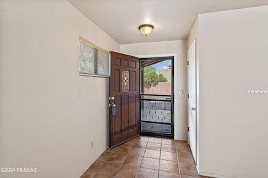 934 E Desert Pkwy, Tucson, AZ 85719 - photo 4