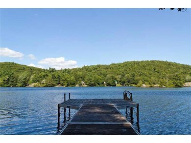 Waterfront/Dock/Pier.
