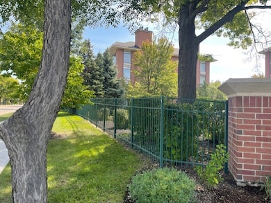 875 E 22nd St unit 220, Lombard, IL 60148 - photo 7