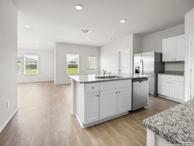 552 Chaco Loop, Seguin, TX 78155 - photo 5