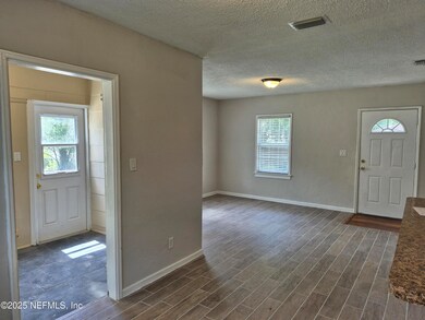 4717 Cambridge Rd, Jacksonville, FL 32210 - photo 4