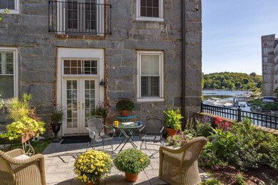 6 Bay Rd unit 4, Newmarket, NH 03857 - photo 2