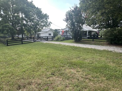 381 Busby Rd, Loretto, TN 38469 - photo 7