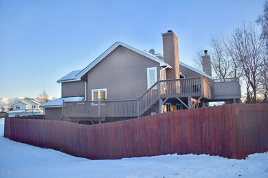 Joy Circle/Fenced Yard