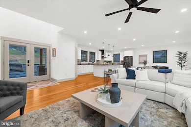 8 Chipmunk Ln, Media, PA 19063 - photo 2