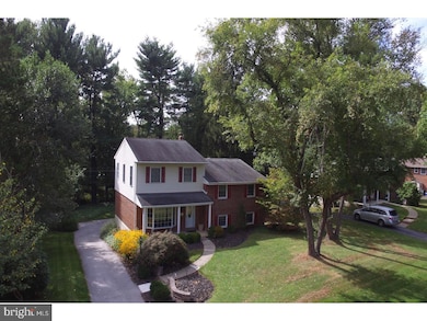 523 Georgetown Rd, Wallingford, PA 19086 - photo 2