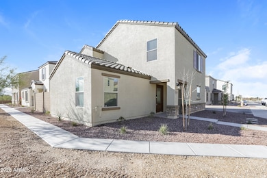 003-photo-front-view-7927861