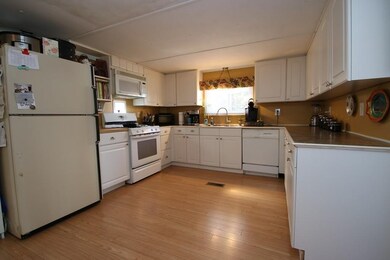 846 Broadway unit 38, Saugus, MA 01906 - photo 3
